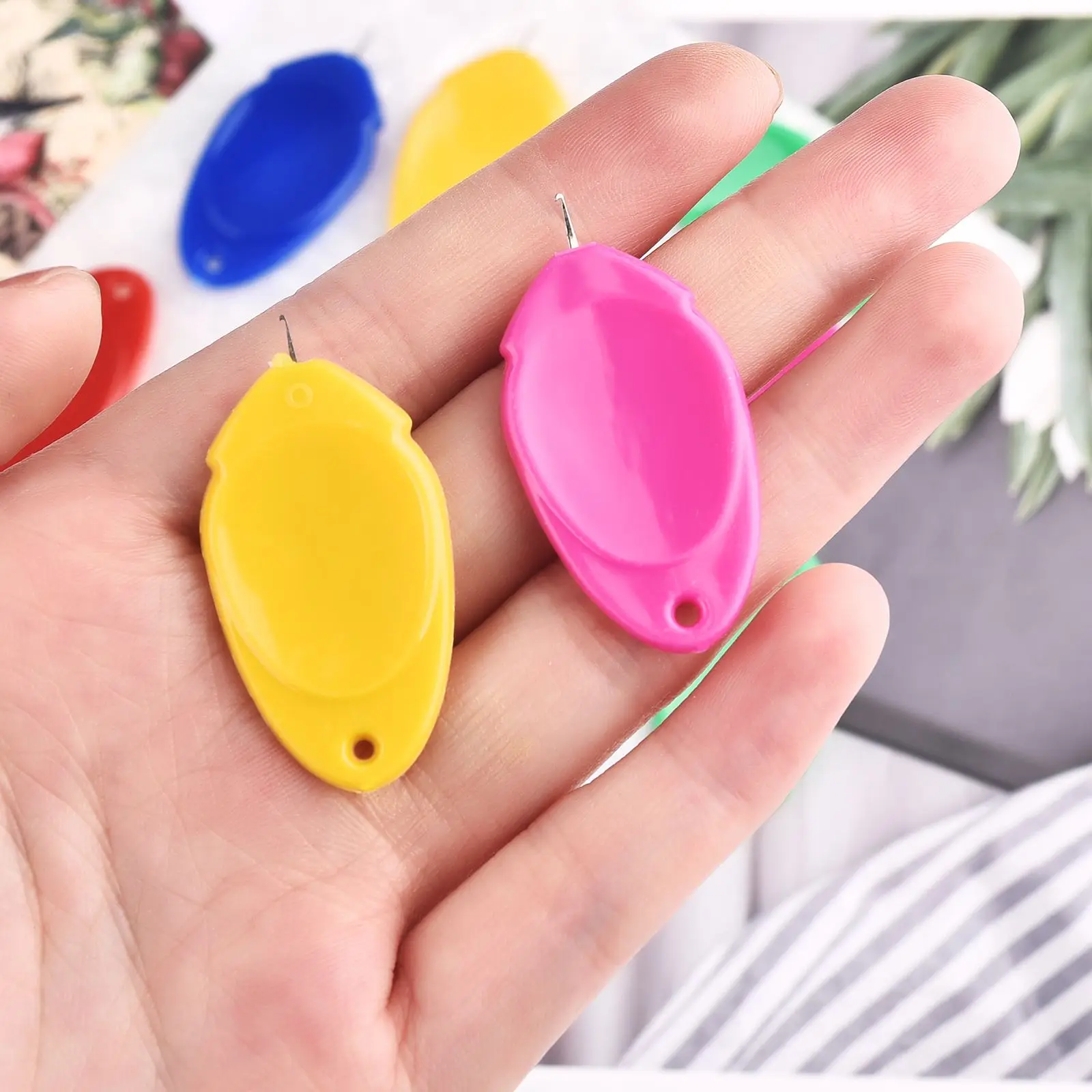 10pcs Needle Threader Elderly  - Diy Electronics Starter Kit recensione e prezzo